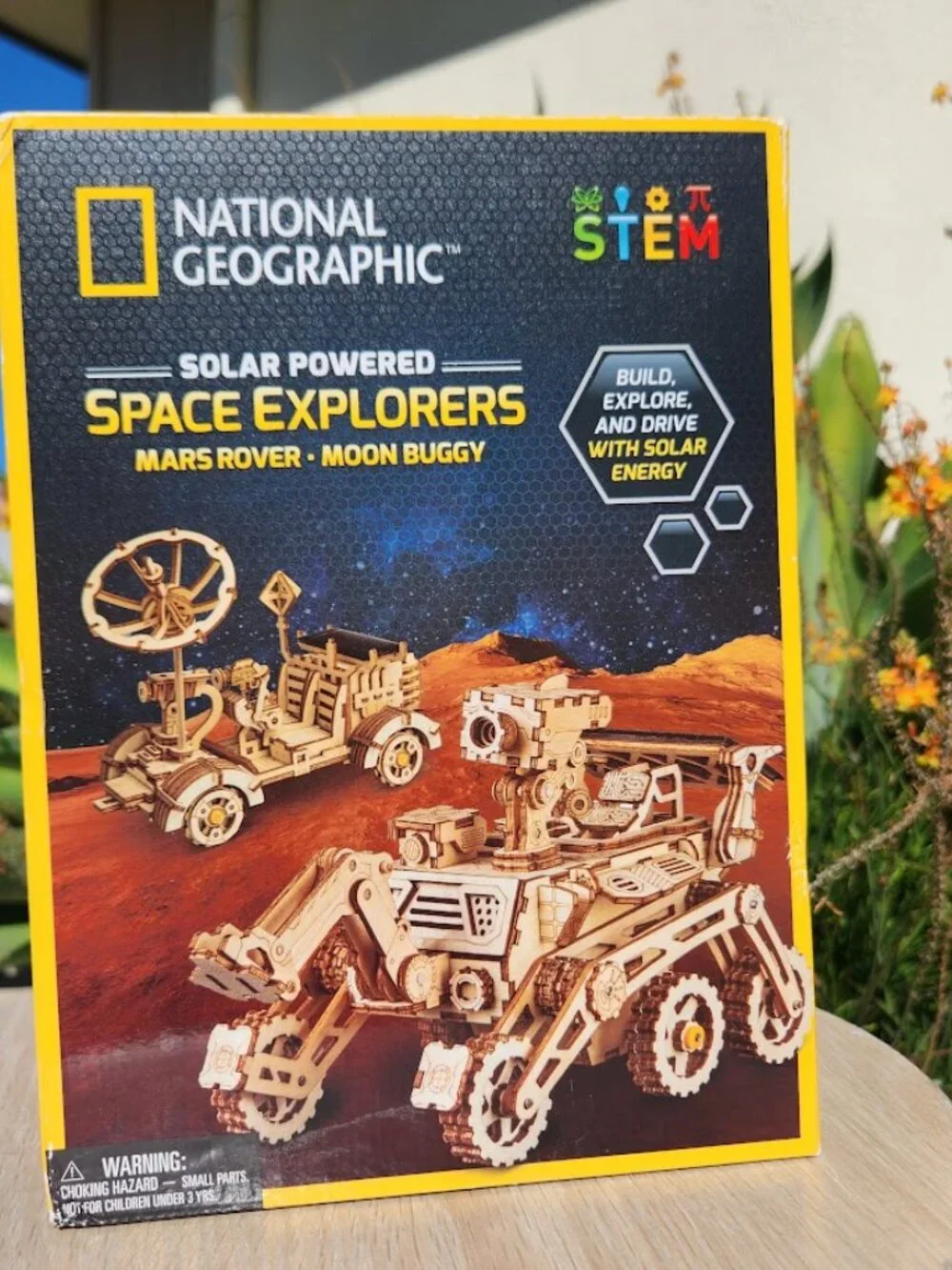 NEW NATIONAL GEOGRAPHIC Solar Model Kit Wooden 3D Puzzle Models NASA Space Explo